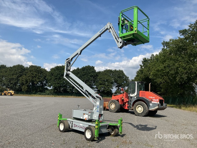 2000 Skyjack SJ12 2WD Electric Articulating Boom Lift - Articulated boom: picture 4 2000 Skyjack SJ12 2WD Electric Articulating Boom Lift - Articulated boom: picture 4