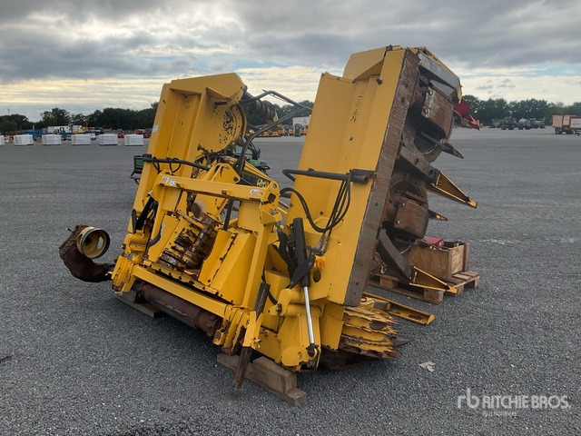 2010 New Holland 360 Forage Harvester Header - Forage harvester attachment: picture 3 2010 New Holland 360 Forage Harvester Header - Forage harvester attachment: picture 3