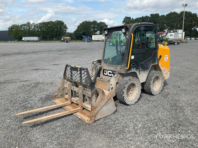 2019 JCB 215 T4 Compact Skid Steer Loader - Skid steer loader: picture 1 2019 JCB 215 T4 Compact Skid Steer Loader - Skid steer loader: picture 1