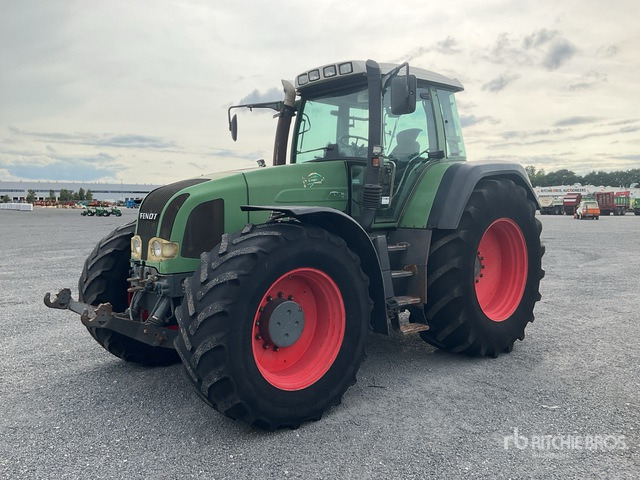 Fendt 926 4WD Tractor - Farm tractor: picture 1 Fendt 926 4WD Tractor - Farm tractor: picture 1