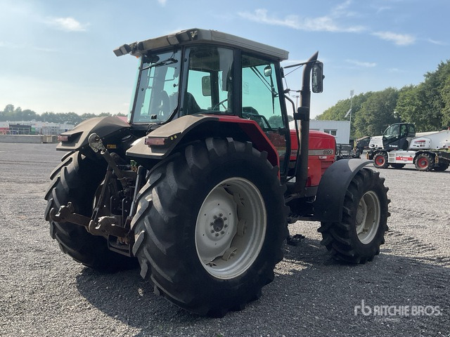 Massey Ferguson 8120 4WD Tractor - Farm tractor: picture 3 Massey Ferguson 8120 4WD Tractor - Farm tractor: picture 3