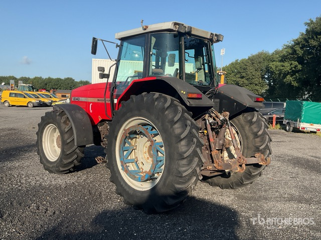 Massey Ferguson 8140 4WD Tractor - Farm tractor: picture 4 Massey Ferguson 8140 4WD Tractor - Farm tractor: picture 4