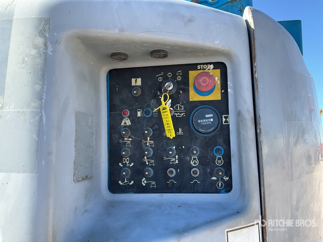 2003 Genie Z-45/25 4WD Diesel Articulating Boom Lift - Articulated boom: picture 5 2003 Genie Z-45/25 4WD Diesel Articulating Boom Lift - Articulated boom: picture 5