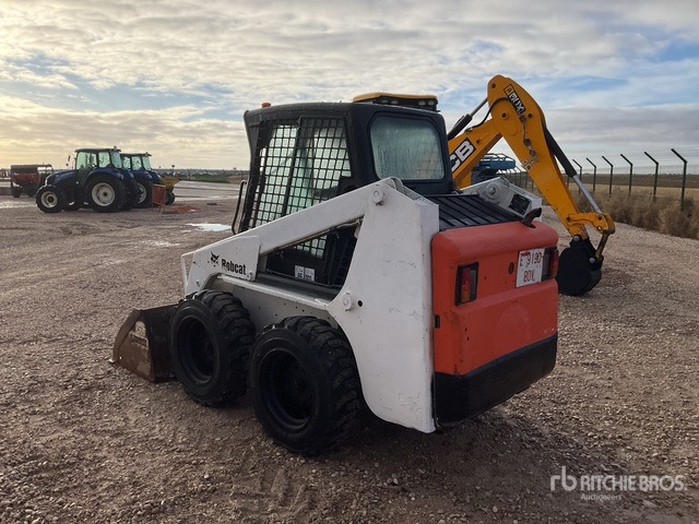 2007 Bobcat S130 Skid Steer Loader - Skid steer loader: picture 3 2007 Bobcat S130 Skid Steer Loader - Skid steer loader: picture 3