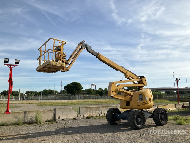 2007 Haulotte HA16PXNT 4WD Diesel Articulating Boom Lift - Articulated boom: picture 1 2007 Haulotte HA16PXNT 4WD Diesel Articulating Boom Lift - Articulated boom: picture 1
