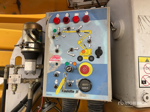 Articulated boom 2007 Haulotte HA18PX 4WD Diesel Articulating Boom Lift: picture 6