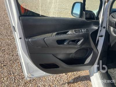 Panel van CITROËN BERLINGO: picture 8