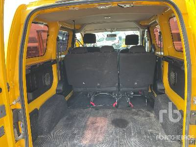 Panel van NISSAN NV200: picture 20