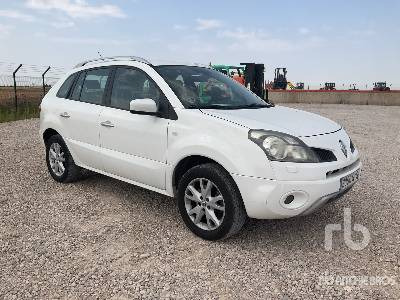 RENAULT KOLEOS 2.0D - Car: picture 4 RENAULT KOLEOS 2.0D - Car: picture 4