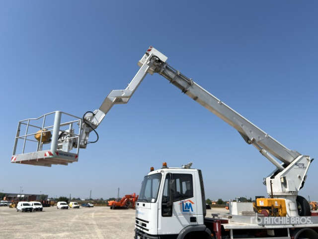 2000 Iveco Eurocargo 130E18 2000 Multitel Pagliero J322.200 ... Bucket Truck - Truck mounted aerial platform: picture 5 2000 Iveco Eurocargo 130E18 2000 Multitel Pagliero J322.200 ... Bucket Truck - Truck mounted aerial platform: picture 5