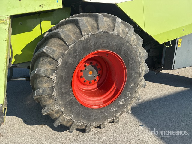 2002 Claas Lexion 470 Combine Harvester - Combine harvester: picture 4 2002 Claas Lexion 470 Combine Harvester - Combine harvester: picture 4