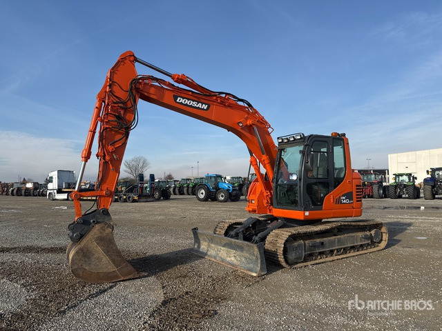 2013 Doosan DX140LCR-3 Tracked Excavator - Crawler excavator: picture 1 2013 Doosan DX140LCR-3 Tracked Excavator - Crawler excavator: picture 1