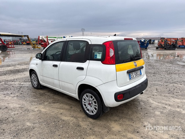 2013 Fiat Panda Automobile - Car: picture 2 2013 Fiat Panda Automobile - Car: picture 2