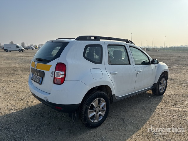 2014 Dacia Duster 4WD SUV - SUV: picture 4 2014 Dacia Duster 4WD SUV - SUV: picture 4