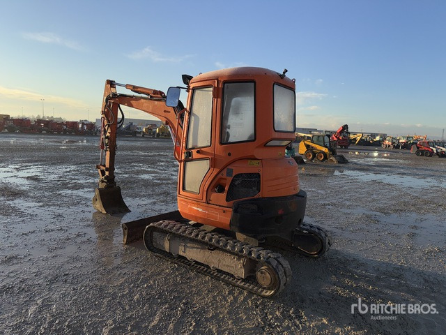 2015 Kubota U35-3A3 Mini Excavator: <6.6t - Mini excavator: picture 2 2015 Kubota U35-3A3 Mini Excavator: <6.6t - Mini excavator: picture 2