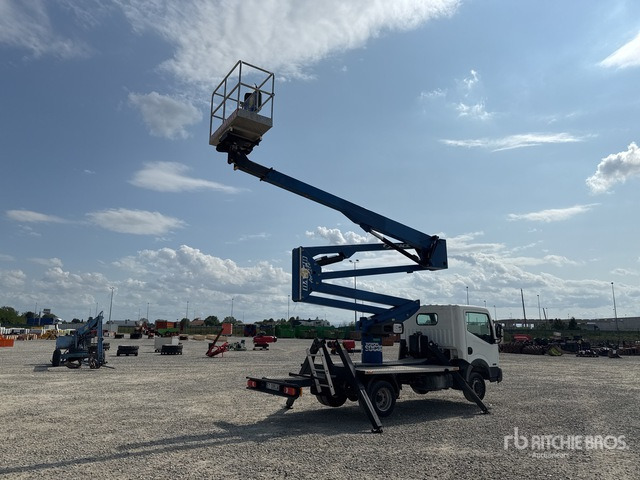2015 Nissan Cabstar 35.12 2015 Socage DA320 20 m on Bucket Truck - Truck mounted aerial platform: picture 3 2015 Nissan Cabstar 35.12 2015 Socage DA320 20 m on Bucket Truck - Truck mounted aerial platform: picture 3