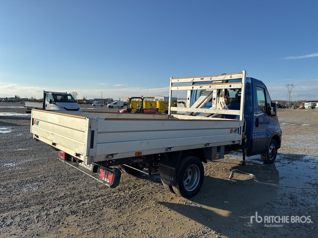 2016 Iveco 35C11 2016 Bonfiglioli P2300 L/2SI on ... Flatbed Truck with Crane - Flatbed van: picture 4 2016 Iveco 35C11 2016 Bonfiglioli P2300 L/2SI on ... Flatbed Truck with Crane - Flatbed van: picture 4