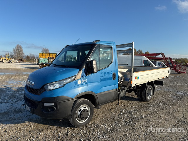 2016 Iveco 35C11 2016 Bonfiglioli P2300 L/2SI on ... Flatbed Truck with Crane - Flatbed van: picture 2 2016 Iveco 35C11 2016 Bonfiglioli P2300 L/2SI on ... Flatbed Truck with Crane - Flatbed van: picture 2