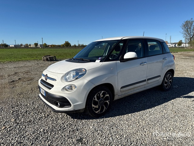 2017 Fiat 500L Automobile - Car: picture 2 2017 Fiat 500L Automobile - Car: picture 2