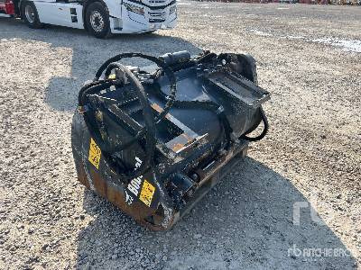 BOBCAT MB250SD to fit Bobcat T870HJF - Concrete mixer drum, Attachment: picture 2 BOBCAT MB250SD to fit Bobcat T870HJF - Concrete mixer drum, Attachment: picture 2