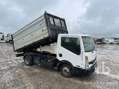 NISSAN CABSTAR 35.11 - Tipper: picture 4 NISSAN CABSTAR 35.11 - Tipper: picture 4