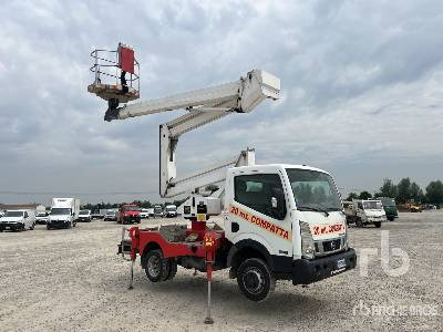 NISSAN CABSTAR 35.12 2015 Palfinger PA200 AXE 20 m on - Truck mounted aerial platform: picture 4 NISSAN CABSTAR 35.12 2015 Palfinger PA200 AXE 20 m on - Truck mounted aerial platform: picture 4