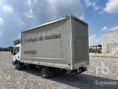 NISSAN CABSTAR 35.13 - Curtainsider truck: picture 2 NISSAN CABSTAR 35.13 - Curtainsider truck: picture 2