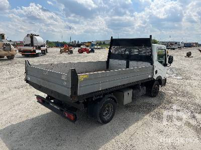 NISSAN CABSTAR NT400 - Tipper: picture 3 NISSAN CABSTAR NT400 - Tipper: picture 3