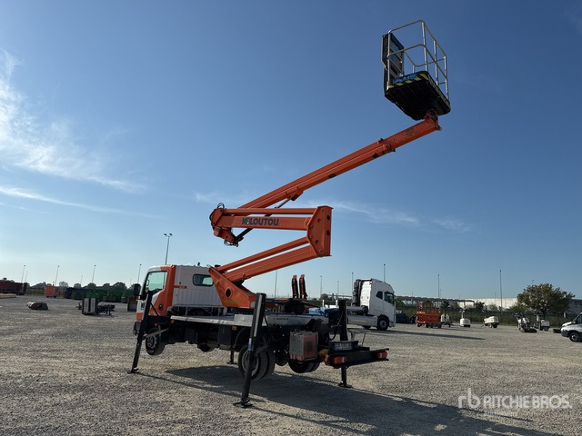 Nissan Cabstar 35.12 Piattaforma autocarrata - Truck mounted aerial platform: picture 4 Nissan Cabstar 35.12 Piattaforma autocarrata - Truck mounted aerial platform: picture 4