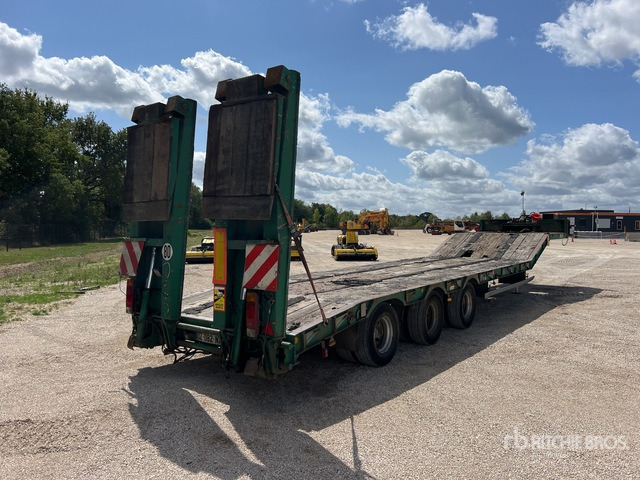 2001 Kaiser S4503F2C Tri/A Semi-Remorque Porte-Engin ... Lowboy Trailer - Low loader semi-trailer: picture 4 2001 Kaiser S4503F2C Tri/A Semi-Remorque Porte-Engin ... Lowboy Trailer - Low loader semi-trailer: picture 4