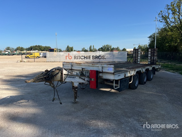 2008 Louault Tri/A Remorque Porte-Engins 3 E ... Lowboy Trailer - Autotransporter trailer: picture 1 2008 Louault Tri/A Remorque Porte-Engins 3 E ... Lowboy Trailer - Autotransporter trailer: picture 1