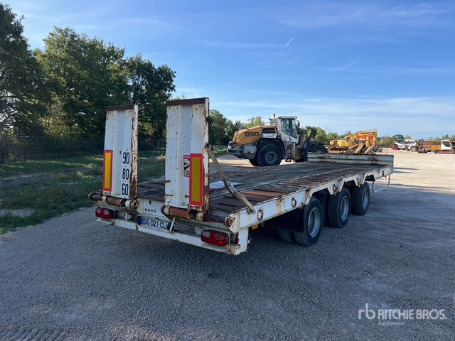 2008 Louault Tri/A Remorque Porte-Engins 3 E ... Lowboy Trailer - Autotransporter trailer: picture 4 2008 Louault Tri/A Remorque Porte-Engins 3 E ... Lowboy Trailer - Autotransporter trailer: picture 4