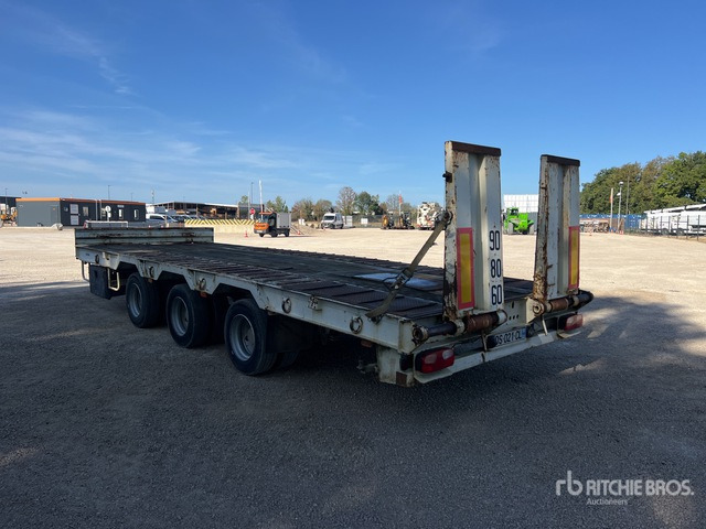 2008 Louault Tri/A Remorque Porte-Engins 3 E ... Lowboy Trailer - Autotransporter trailer: picture 3 2008 Louault Tri/A Remorque Porte-Engins 3 E ... Lowboy Trailer - Autotransporter trailer: picture 3