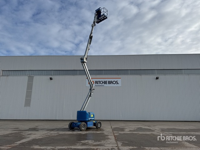 2012 Genie Z45/25 2WD Electric Nacelle Articulee ... Articulating Boom Lift - Articulated boom: picture 3 2012 Genie Z45/25 2WD Electric Nacelle Articulee ... Articulating Boom Lift - Articulated boom: picture 3