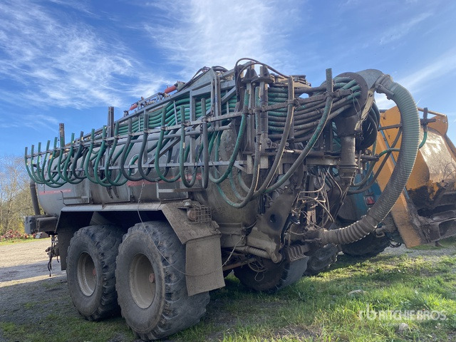2012 Pichon TCI 18500 18500 L 15m Citerne A Lisier 2 ... Manure Tank - Slurry tanker: picture 2 2012 Pichon TCI 18500 18500 L 15m Citerne A Lisier 2 ... Manure Tank - Slurry tanker: picture 2