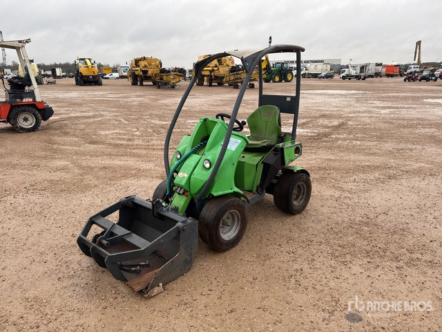 2014 Tecno M220EMNT Chargeuse Compacte (Inoperable) Skid Steer Loader - Skid steer loader: picture 1 2014 Tecno M220EMNT Chargeuse Compacte (Inoperable) Skid Steer Loader - Skid steer loader: picture 1