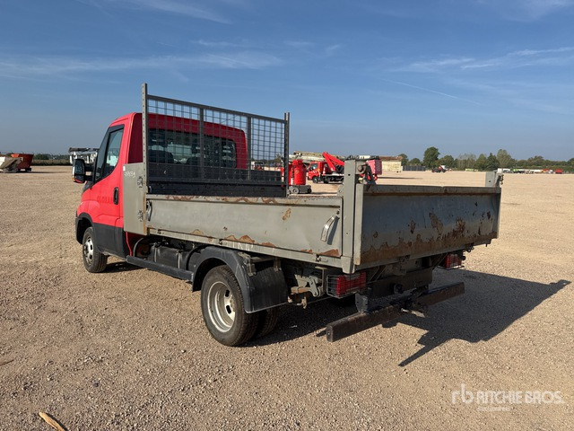 2016 Iveco 35-130 Camion Benne (Inoperable) Dump Truck: Light Duty - Tipper van: picture 4 2016 Iveco 35-130 Camion Benne (Inoperable) Dump Truck: Light Duty - Tipper van: picture 4