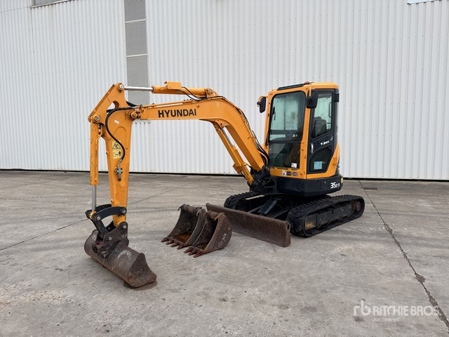 2018 Hyundai R35Z9 Mini-Pelle Mini Excavator: <6.6t - Mini excavator: picture 1 2018 Hyundai R35Z9 Mini-Pelle Mini Excavator: <6.6t - Mini excavator: picture 1