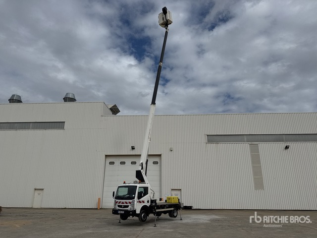 2019 Renault Maxity DTI 130 2019 Klubb VT60NE 17 m on Camio ... Bucket Truck - Truck mounted aerial platform: picture 3 2019 Renault Maxity DTI 130 2019 Klubb VT60NE 17 m on Camio ... Bucket Truck - Truck mounted aerial platform: picture 3