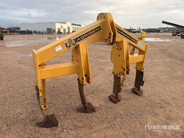 Agrisem Combiplow 32S Subsoiler - Subsoiler: picture 1 Agrisem Combiplow 32S Subsoiler - Subsoiler: picture 1