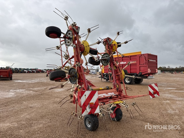 Pottinger 91 NZ Hay Tedder - Tedder/ Rake: picture 3 Pottinger 91 NZ Hay Tedder - Tedder/ Rake: picture 3