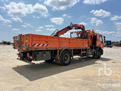 RENAULT PREMIUM LANDER 2006 Fassi F130A-21 5730 kg on ... - Dropside/ Flatbed truck: picture 4 RENAULT PREMIUM LANDER 2006 Fassi F130A-21 5730 kg on ... - Dropside/ Flatbed truck: picture 4