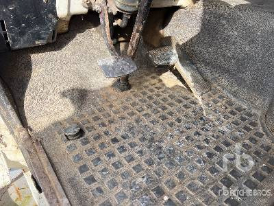 Tipper RENAULT S130 4x2 Camion Benne: picture 20