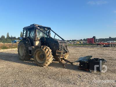 VALTRA T173 Tracteur Agricole (Inoperable) - Farm tractor: picture 4 VALTRA T173 Tracteur Agricole (Inoperable) - Farm tractor: picture 4
