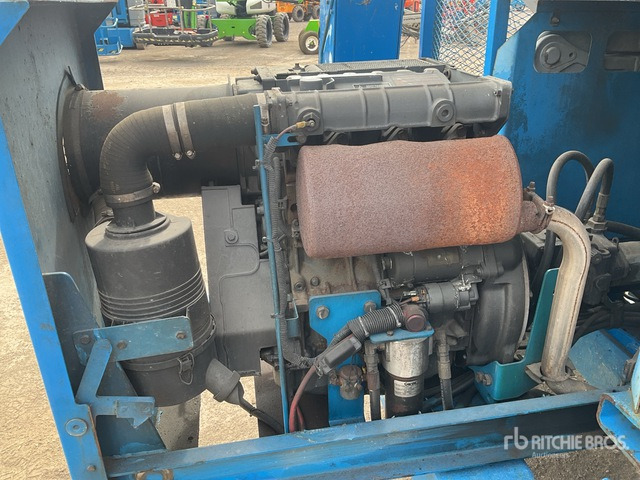 Scissor lift 2007 Genie GS5390 4x4 Diesel Scissor Lift: picture 6