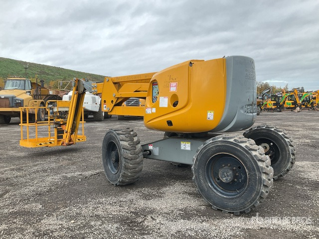 2007 Haulotte HA16PXNT 4WD Diesel Articulating Boom Lift - Articulated boom: picture 4 2007 Haulotte HA16PXNT 4WD Diesel Articulating Boom Lift - Articulated boom: picture 4