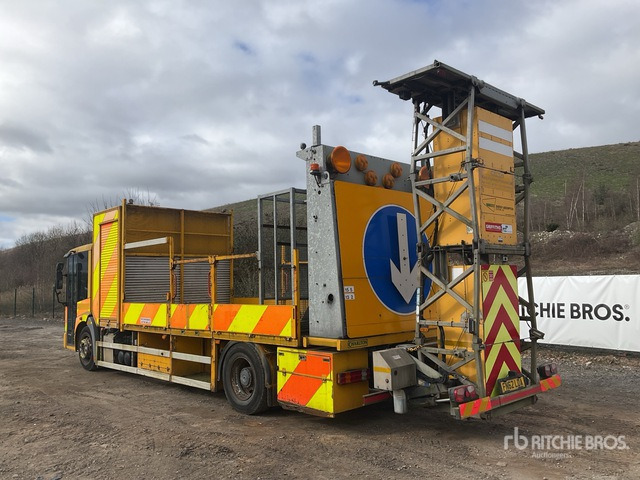 2012 Mercedes-Benz Econic 4x2 18 Ton Impact Protection Ve ... Flatbed Truck - Dropside/ Flatbed truck: picture 4 2012 Mercedes-Benz Econic 4x2 18 Ton Impact Protection Ve ... Flatbed Truck - Dropside/ Flatbed truck: picture 4