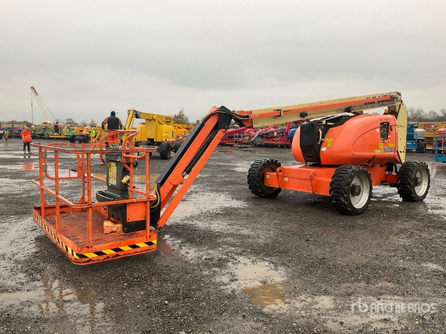 2014 JLG 600AJ 4WD Diesel Articulating Boom Lift - Articulated boom: picture 4 2014 JLG 600AJ 4WD Diesel Articulating Boom Lift - Articulated boom: picture 4