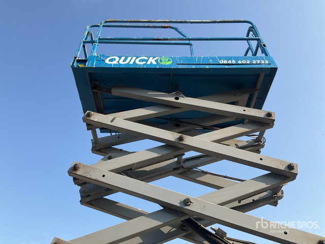 2017 Genie GS-4047 Electric Scissor Lift - Scissor lift: picture 4 2017 Genie GS-4047 Electric Scissor Lift - Scissor lift: picture 4