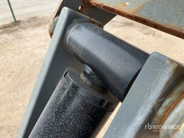 Articulated boom 2017 Skyjack SJ85AJ 4WD Diesel Articulating Boom Lift: picture 6